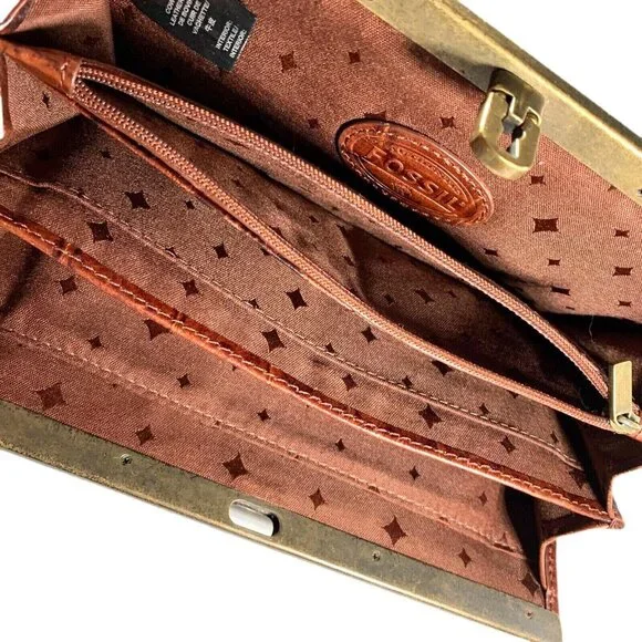 Vtg Fossil Croc Embossed Leather Wallet Clutch Metal Close Multiple pockets - Picture 3 of 12
